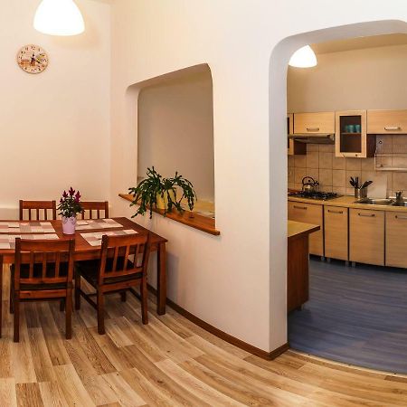Apartament Jasminowy Apartment Kudowa Zdroj Luaran gambar