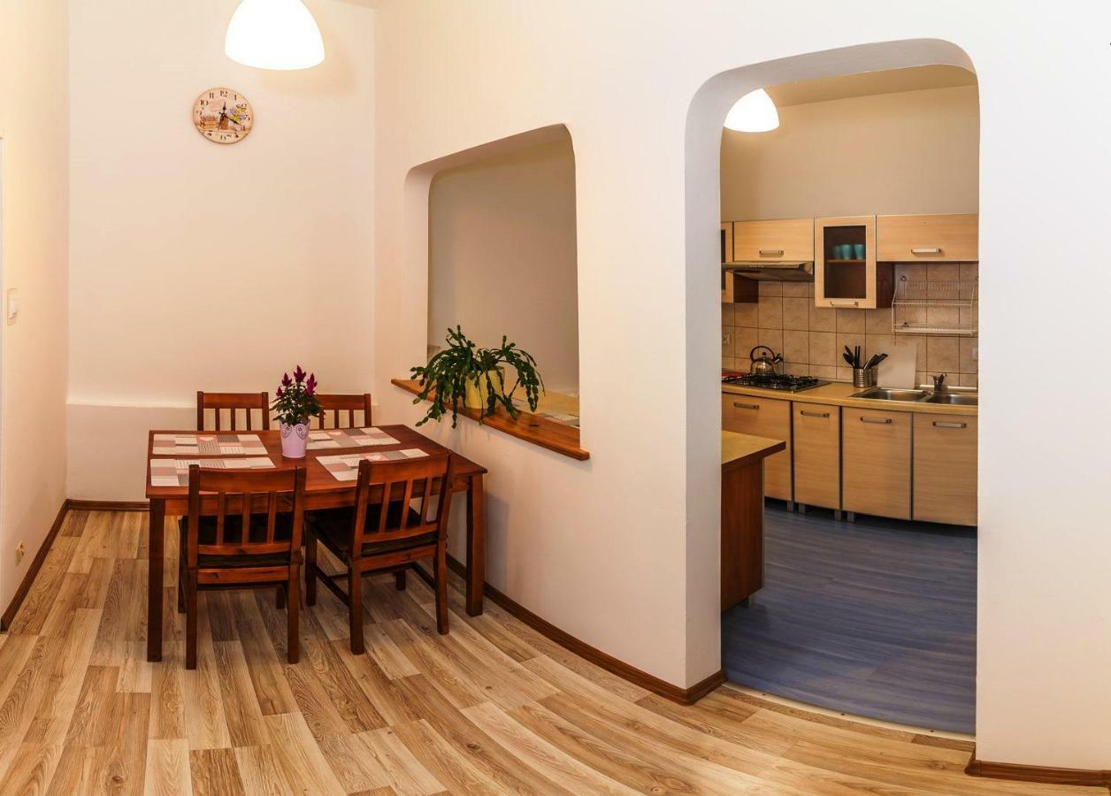 Apartament Jasminowy Apartment Kudowa Zdroj Luaran gambar